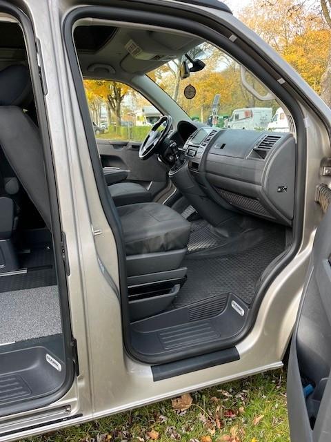 Volkswagen T5 California