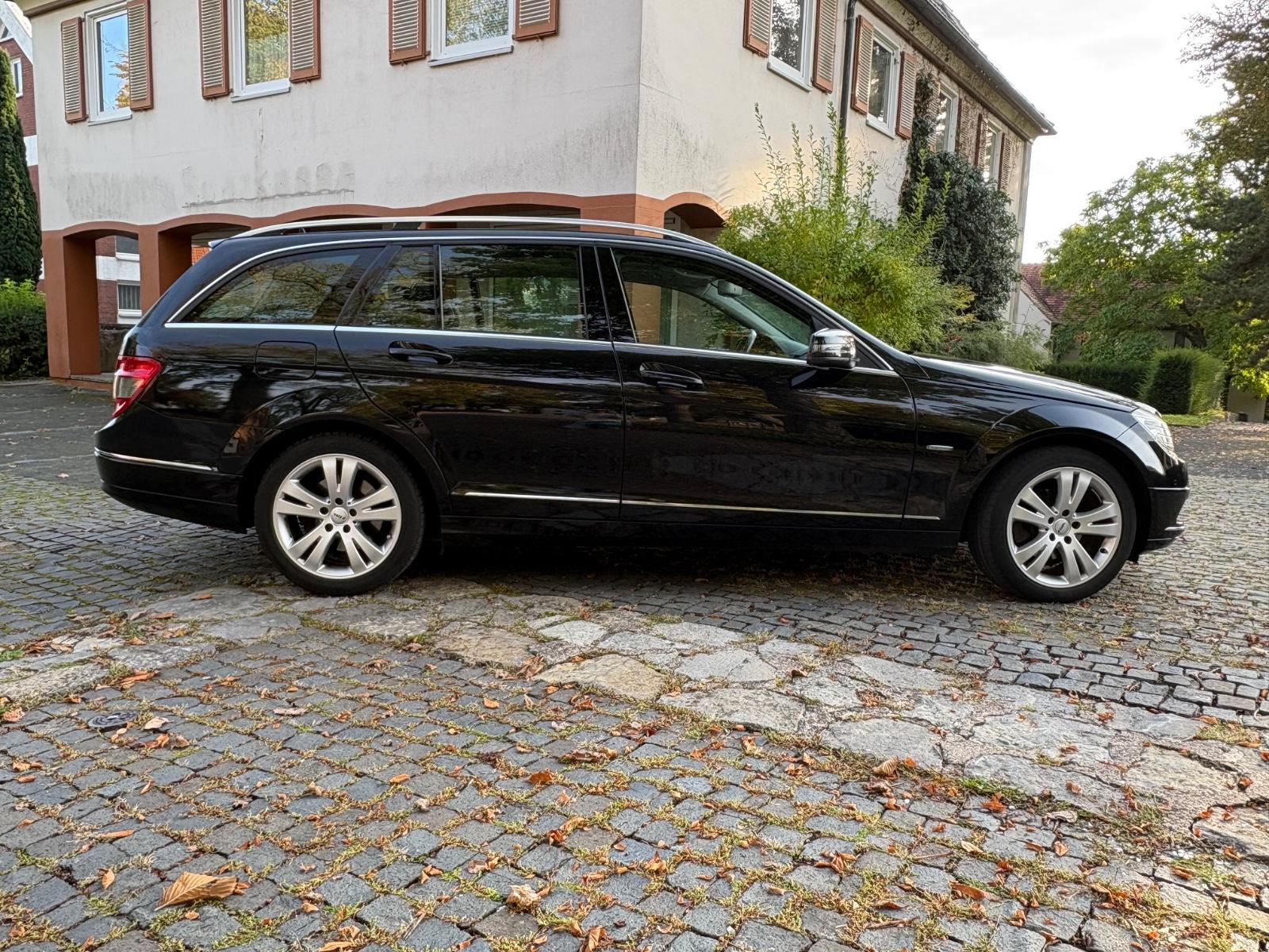 Mercedes-Benz C200 2010 — engine 2.143 cm³, 136 HP (100kW)