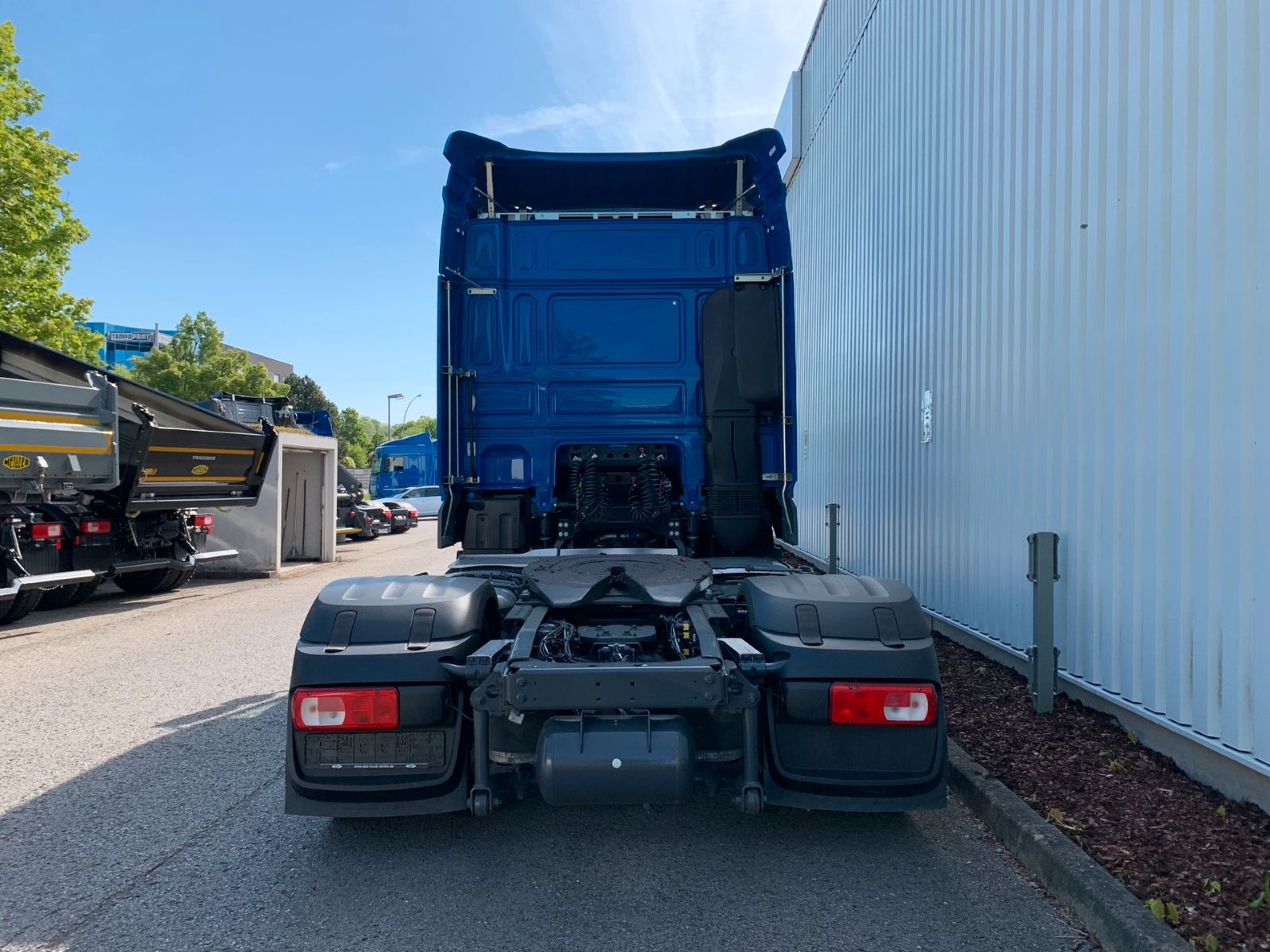Fahrzeugabbildung DAF FT XF 480 SC LD
