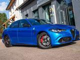 Alfa Romeo Giulia Quadrifoglio 2.9l V6 vom AR Vertragshändl - Alfa Romeo: Blau