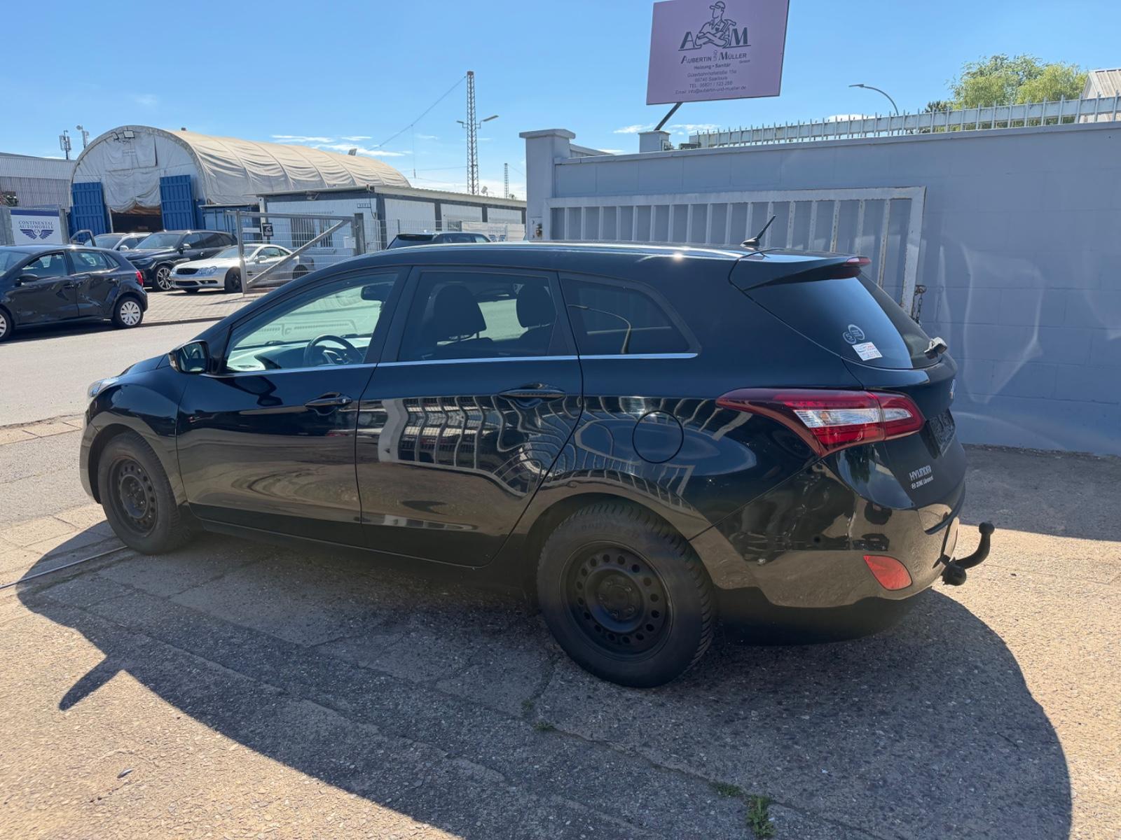 Hyundai i30 2015 — photo 15