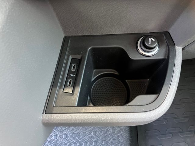 T6.1 Caravelle 2.0 TDI EcoProfi KLIMA LED NAVI