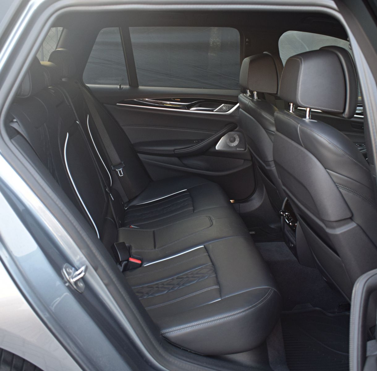 BMW 540 i xDrive SPORT-LINE DAB HARMAN KARDON LED foto 21