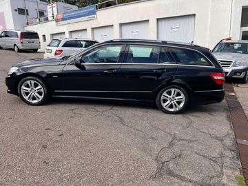Mercedes E 200 - 2