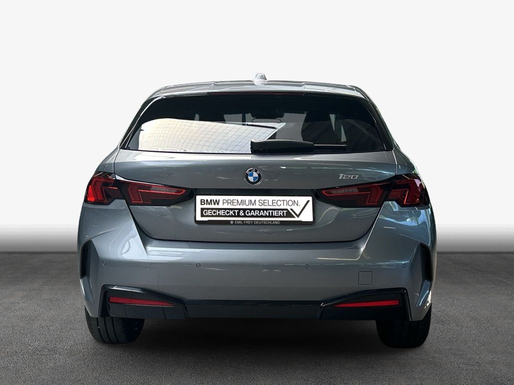 BMW 120 - Bild 6