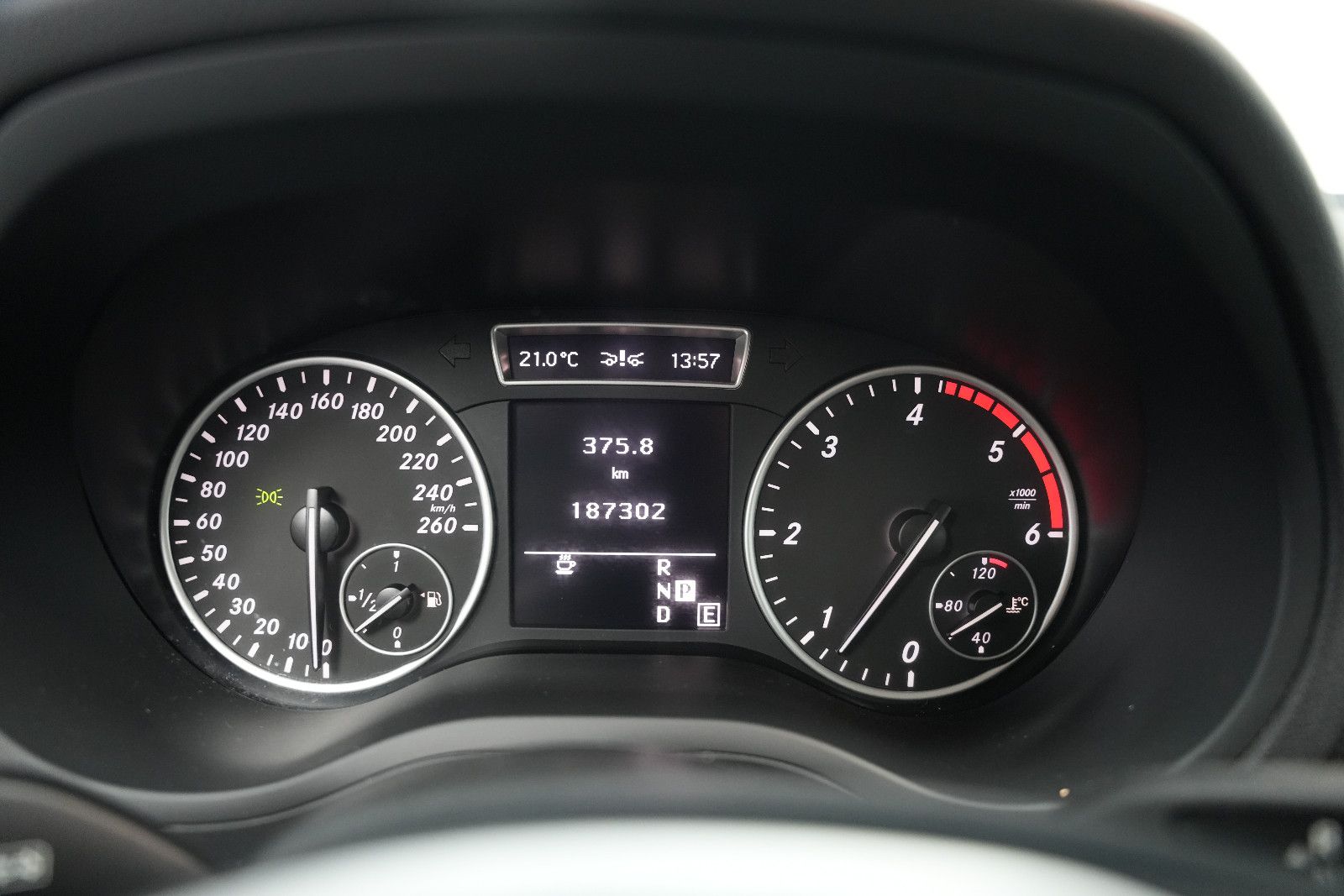 Fahrzeugabbildung Mercedes-Benz B 180 CDI/Edition E/Navigation/SHZ/MFL/ALU/