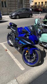 Yamaha yzf r7 - Offers