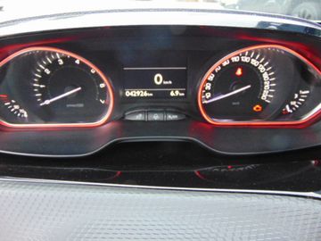 Bild 16 Peugeot 2008 Allure