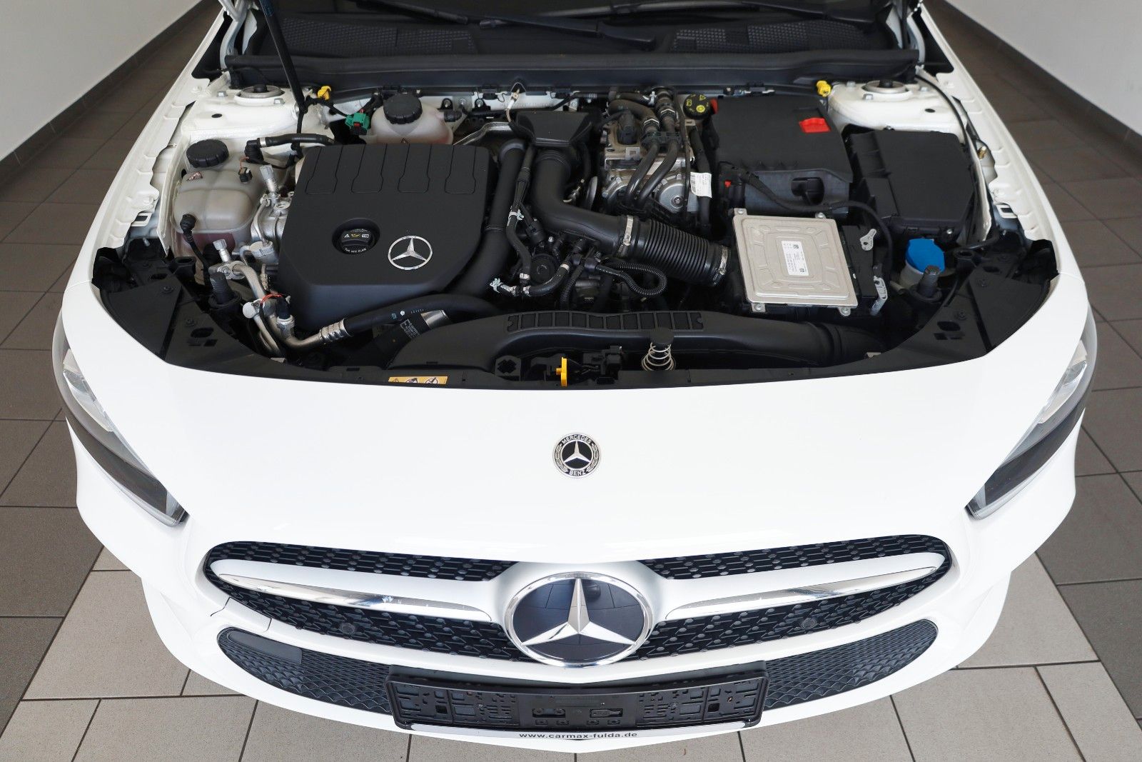 Fahrzeugabbildung Mercedes-Benz A 250 e,Style T.Leder,Navi,LED,SH,Kamera,SR+WR