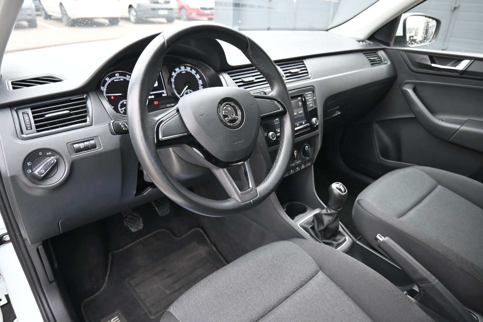 Fahrzeugabbildung SKODA Rapid Spaceback Cool Edition 1.0 TSI