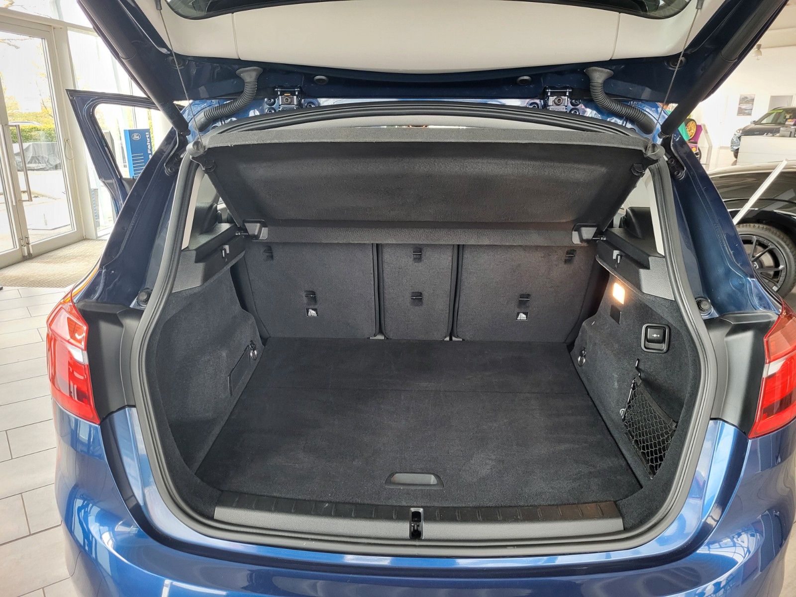 Fahrzeugabbildung BMW 225 Active Tourer/NAVI/AUTOM./LED/2.Z KLIMA