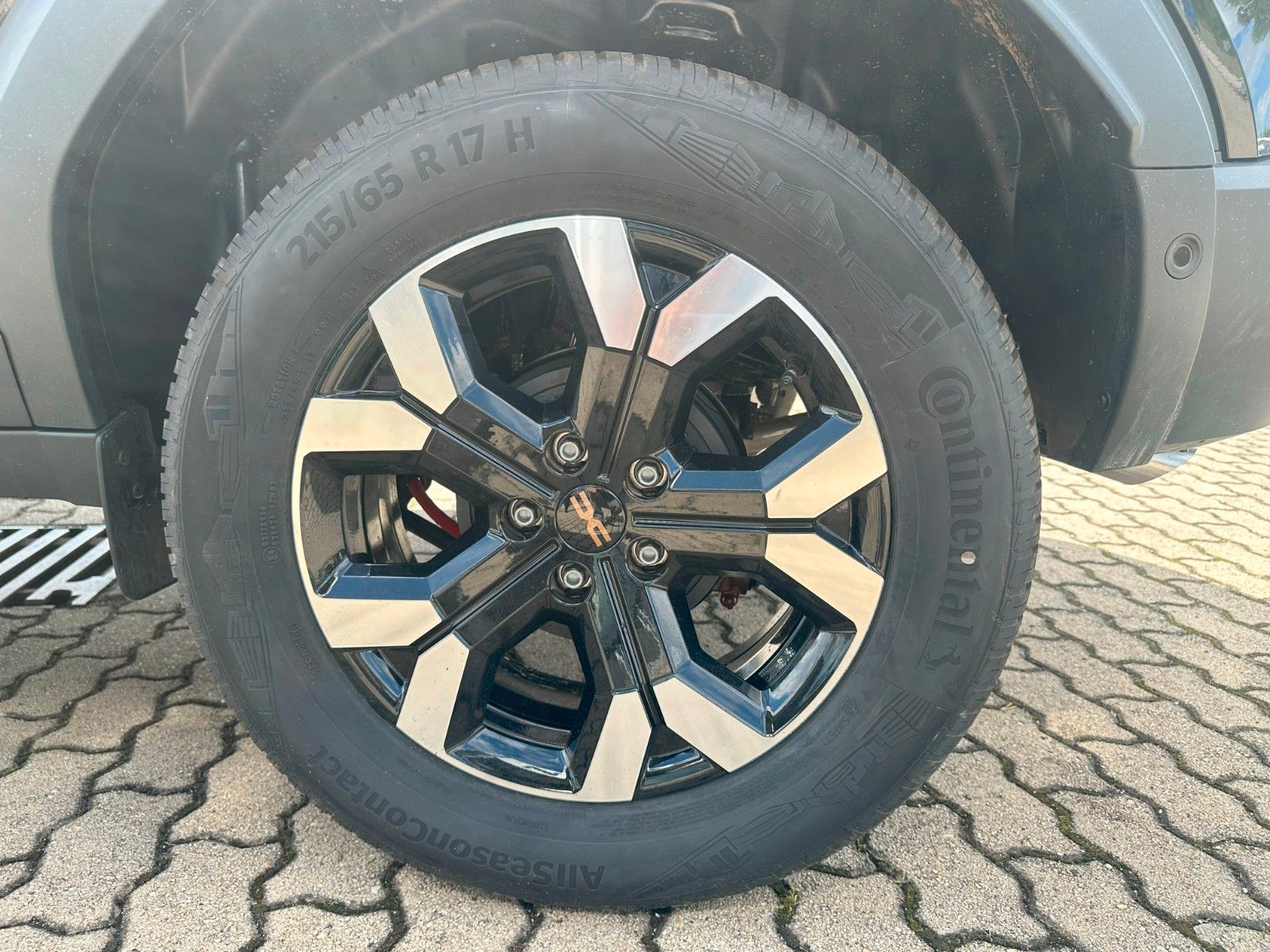 Fahrzeugabbildung Dacia Dacia Duster 4x4 Extreme  AHK   TCE 130