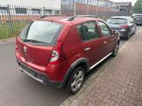 Dacia Sandero Stepway - Dacia aus 2011