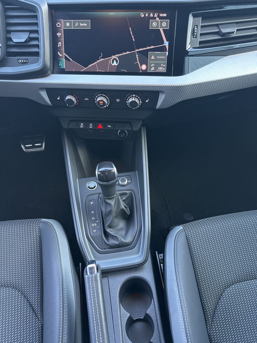 Fahrzeugabbildung Audi A1 30 TFSI City Carver S-Line NAV+LED+V-COCKPIT