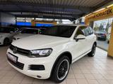 Volkswagen Touareg 3.0 V6 TDI*Navi*AHK*Xenon*PDC*Scheckheft - Volkswagen Touareg aus 2011: V6 TDI