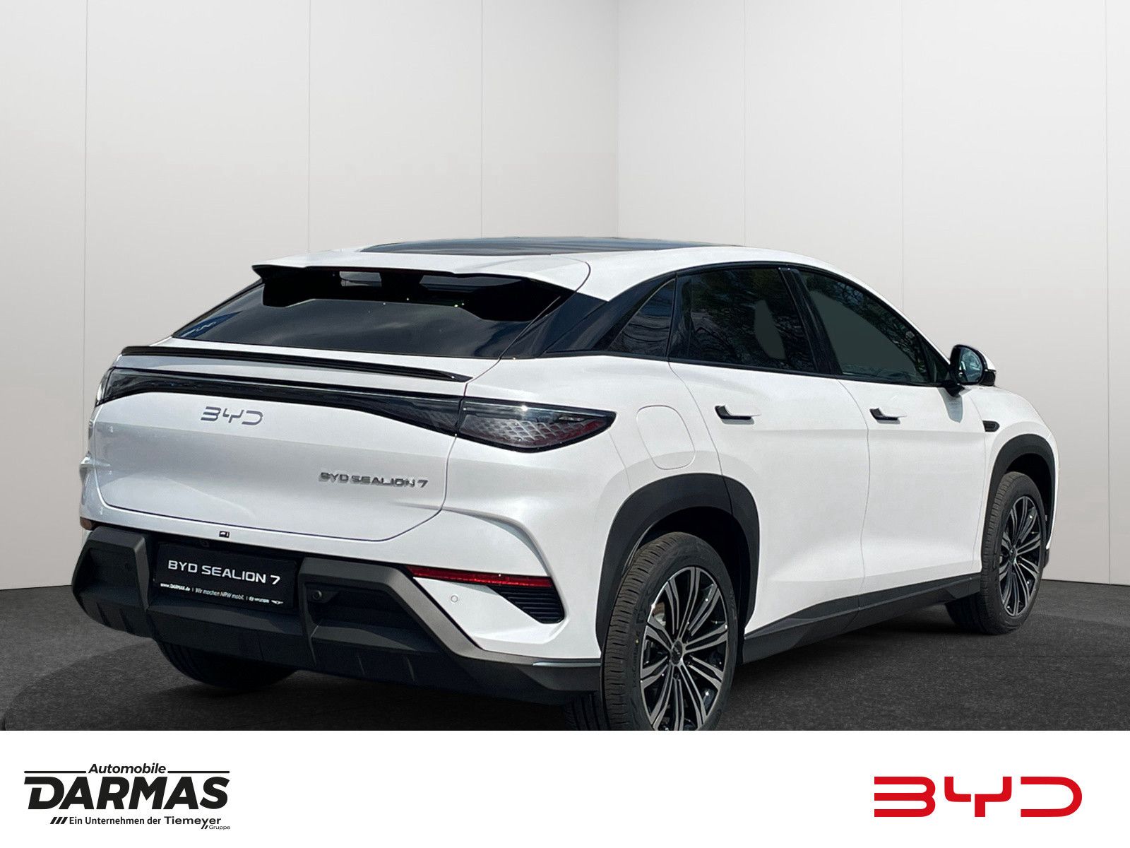 BYD SEALION 7