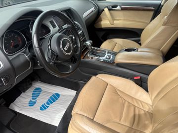 Audi Q7 - 9