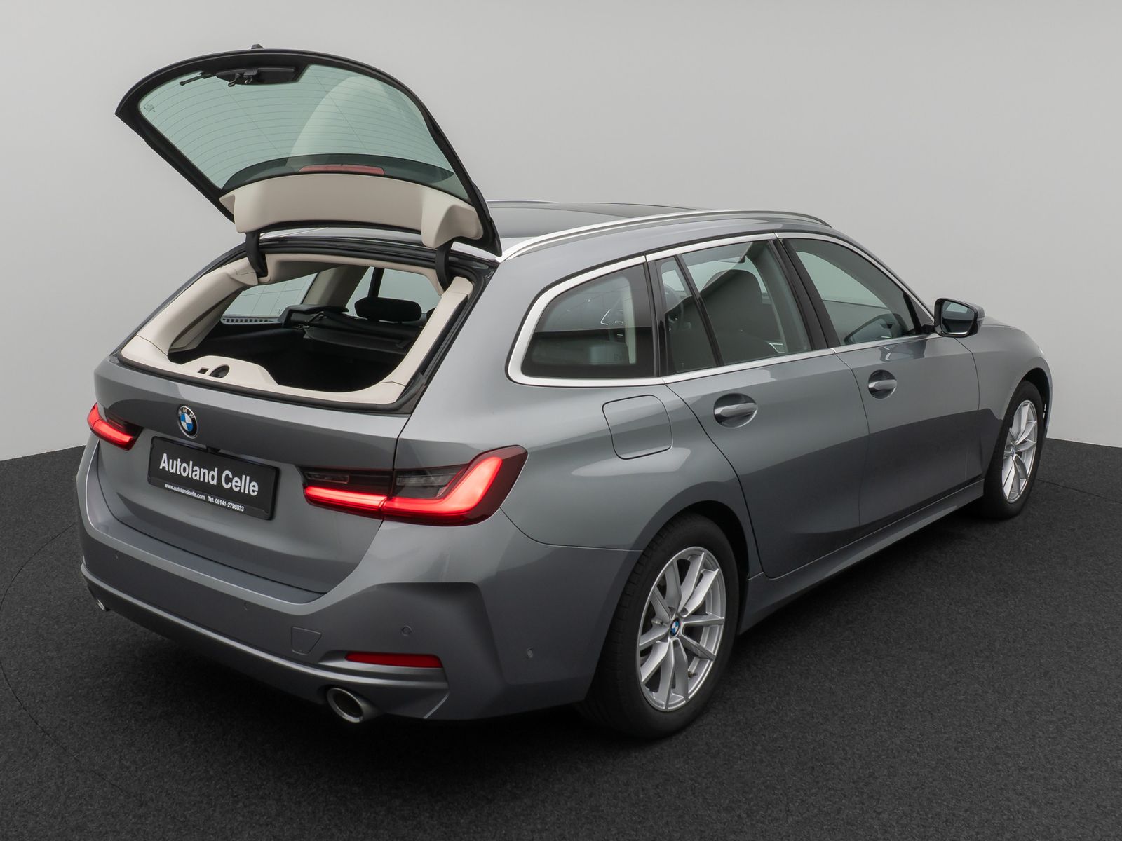 Fahrzeugabbildung BMW 320d xD Panorma Kamera DAB Ad.LED Lenkradheizung