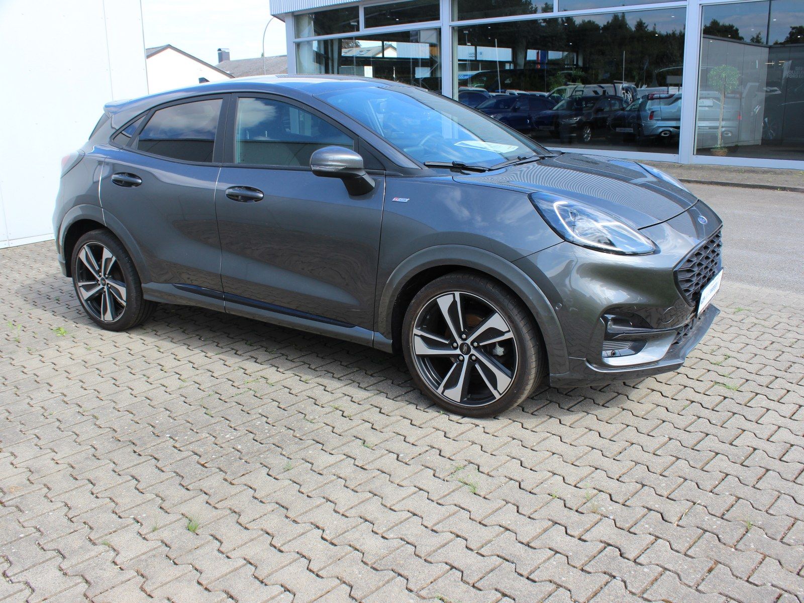 Fahrzeugabbildung Ford Puma ST-Line X 1,0 EcoBoost Mild Hybrid