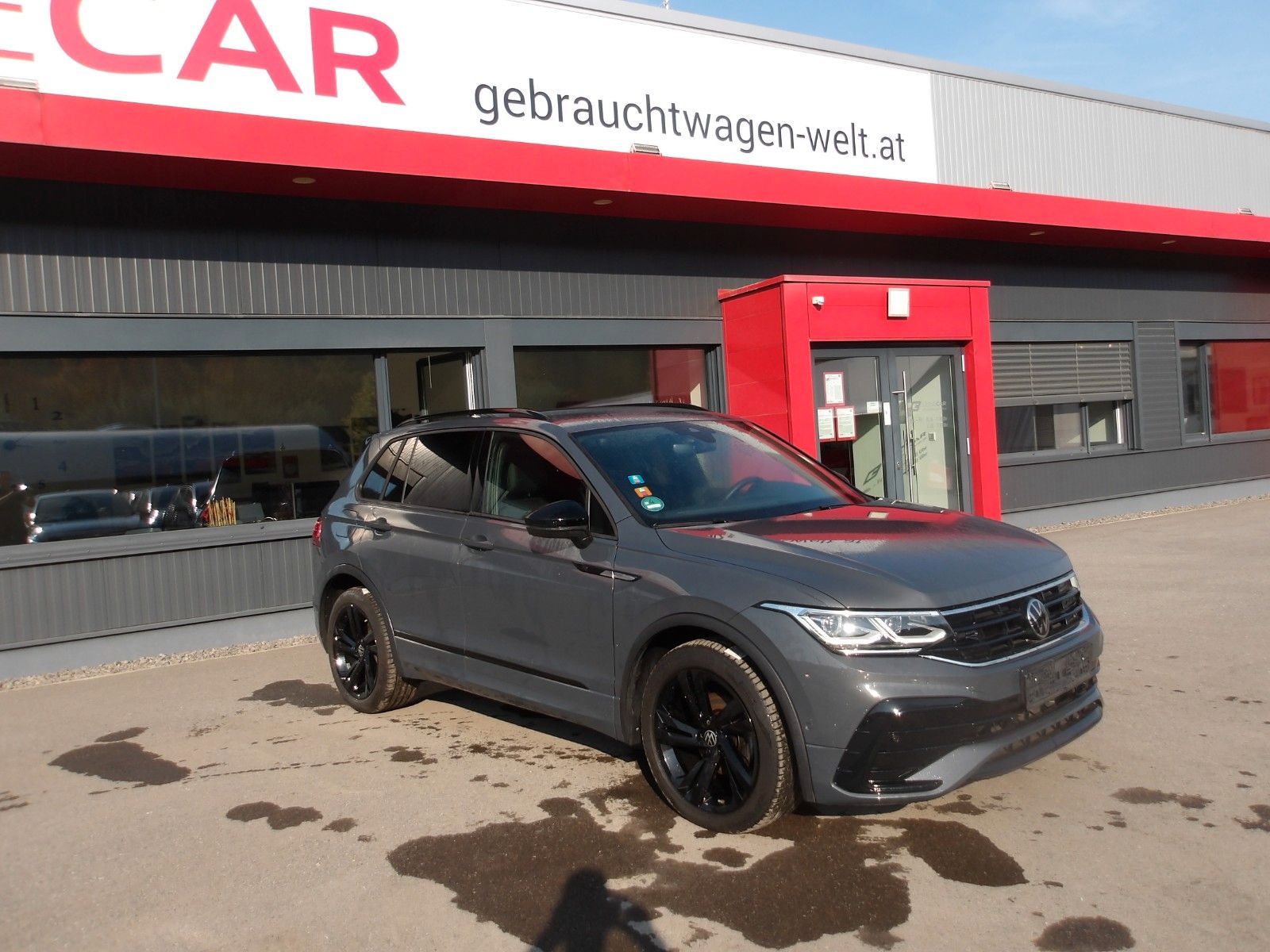 Volkswagen Tiguan R-Line TDI DSG EXP € 19990.- imagem 2