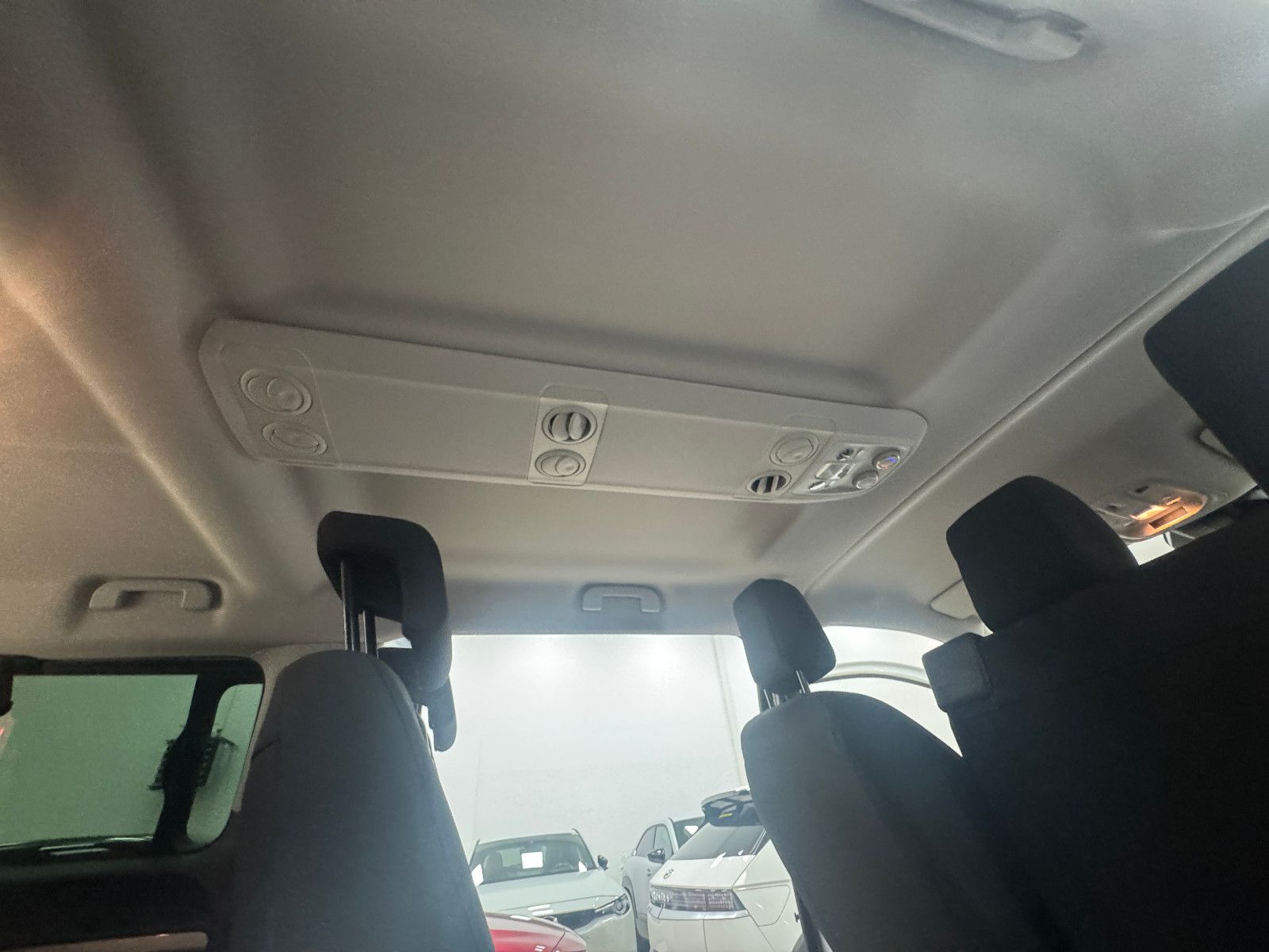 Peugeot Traveller - Bild 23