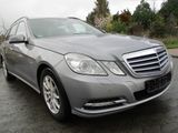 Mercedes-Benz E 220 T CDI 7 Sitzer+Fond Entertaiment +Xenon