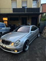 Mercedes-Benz E500  - Mercedes-Benz E 500 in Stuttgart