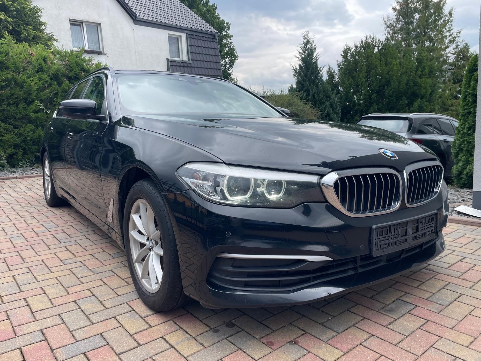 BMW 520d Touring*Steptronic*Leder*Modell 2018*LED*1.
