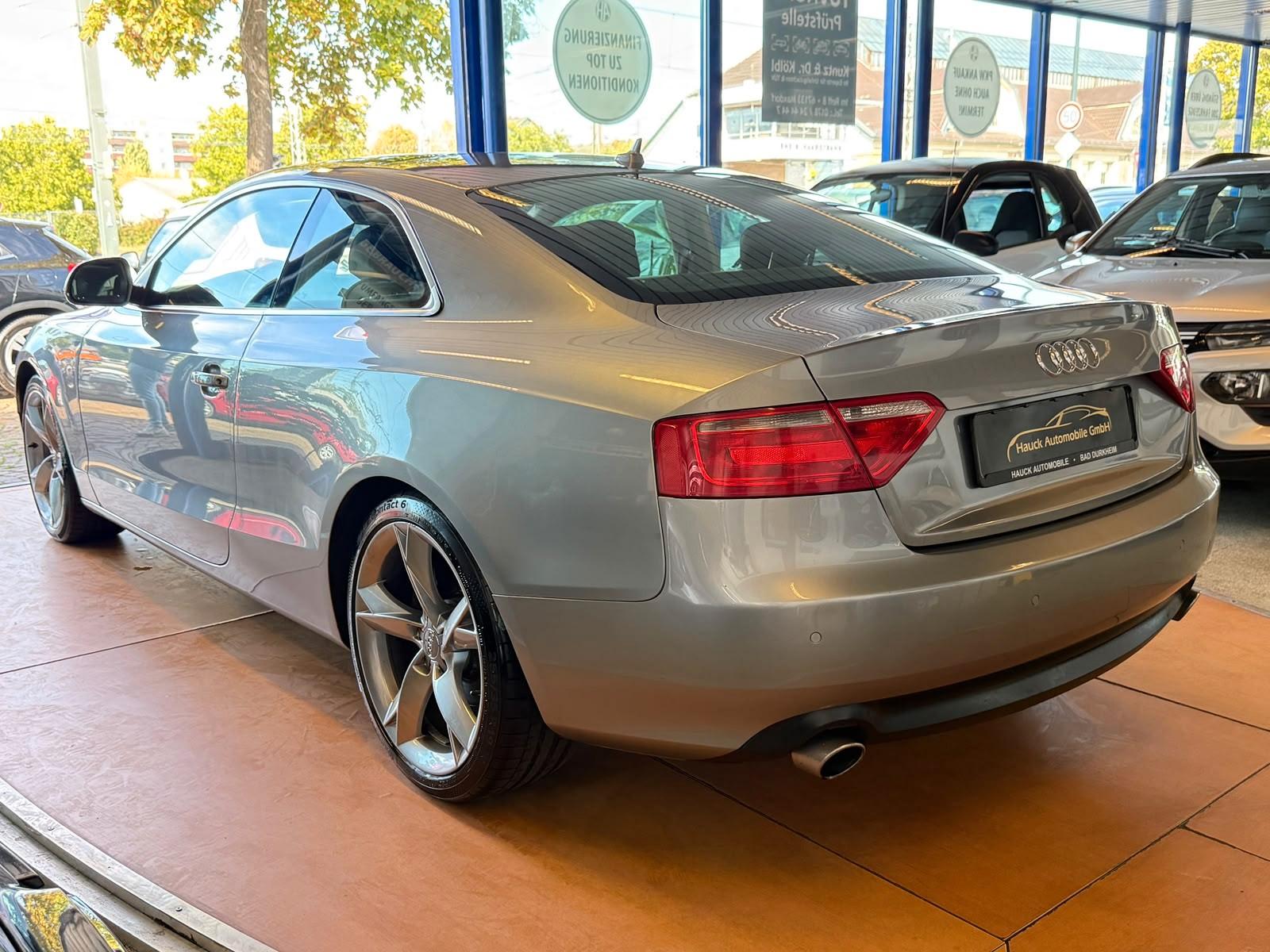 Audi A5 Coupe 3.2 FSI quattro 1. Hand / Pano / Memory