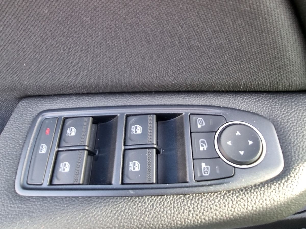 Fahrzeugabbildung Renault Clio Esprit Alpine E-Tech Full Hybrid 145