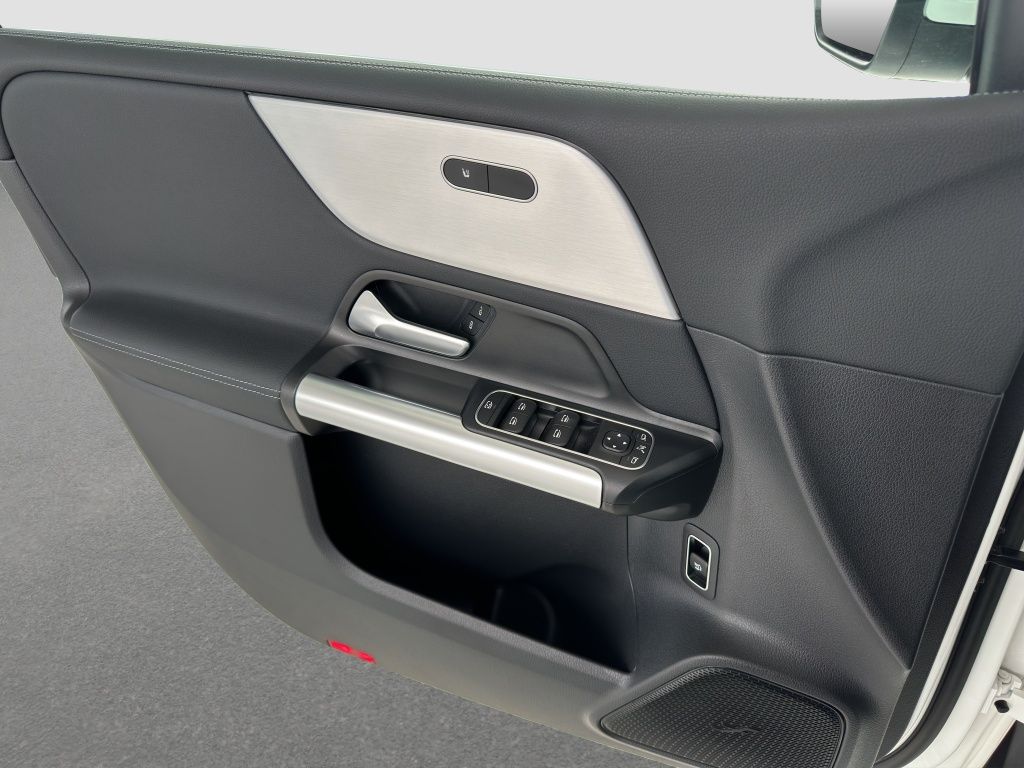 Fahrzeugabbildung Mercedes-Benz B 200 PROGRESSIVE*PANO*DISTR*TOTW*KAM