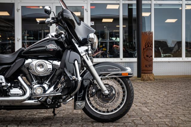 Fahrzeugabbildung Harley-Davidson FLHTCU Ultra Classic Electra Glide JEKILL & HYDE