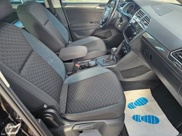 Volkswagen Tiguan - 12