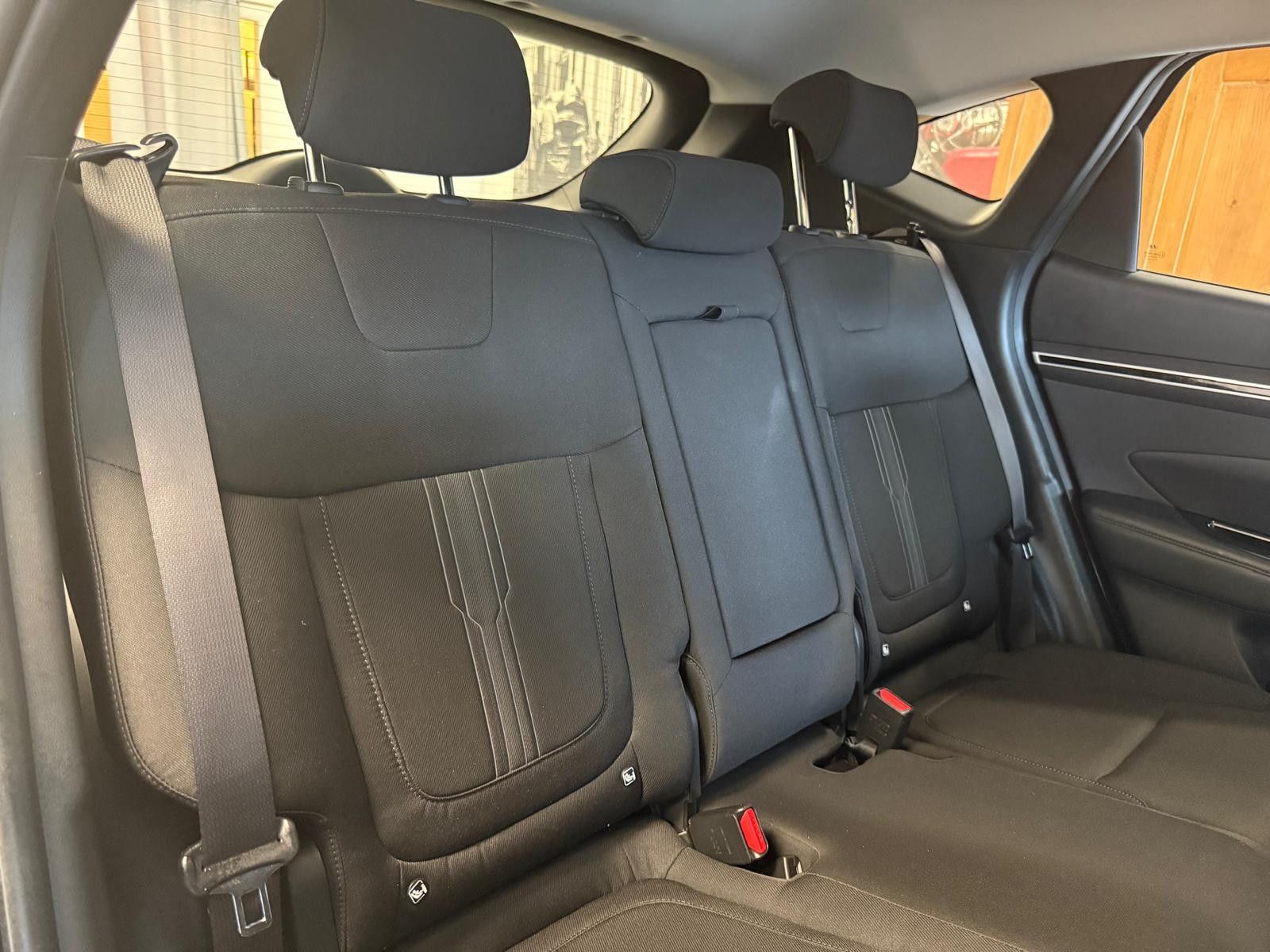 Fahrzeugabbildung Hyundai Tucson Select Mild-Hybrid 4WD / AHK / LED / NAVI