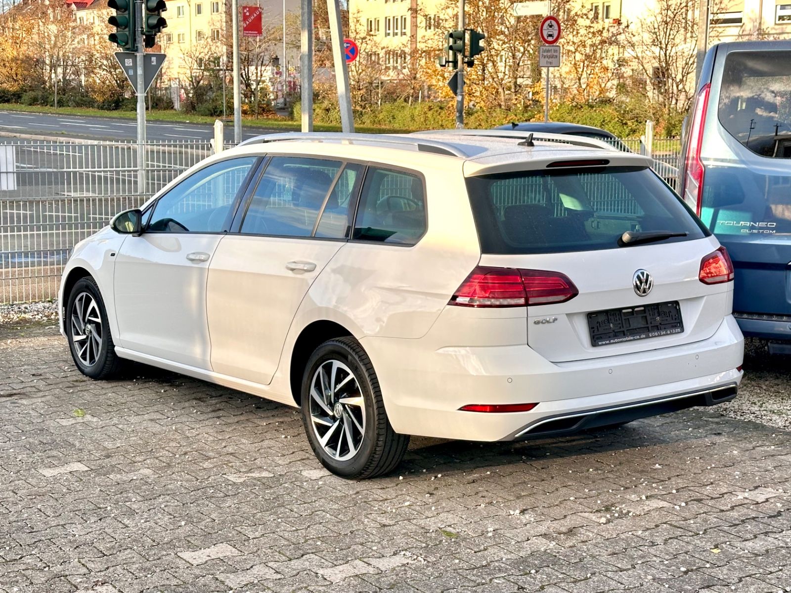 Fahrzeugabbildung Volkswagen GOLF VII VARIANT JOIN*NAVI*