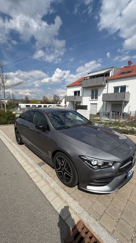 MERCEDES-BENZ CLA 200 Shooting Brake -7G-DCT AMG Line AHK NAVi