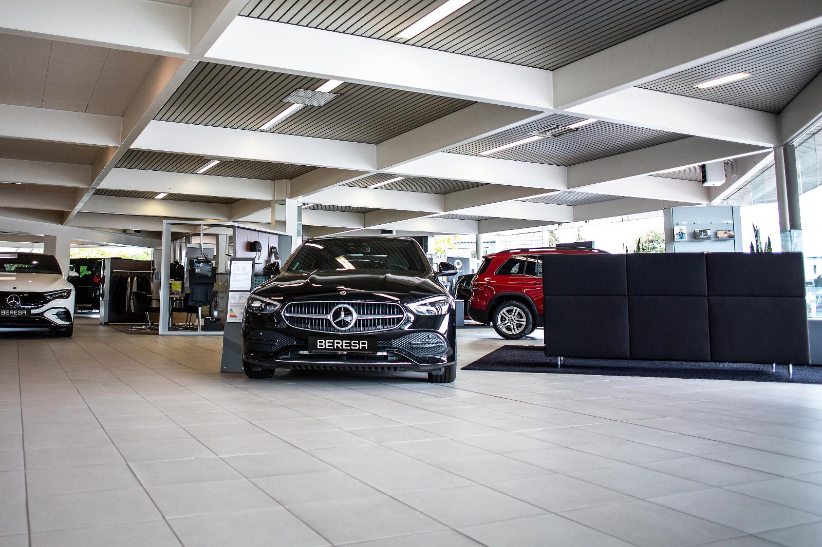 showroom-image-bottom