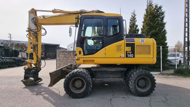 Komatsu PW 140 mit Powertiltt SW MS 10   Klima