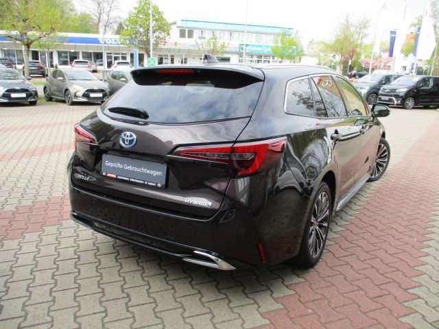 Fahrzeugabbildung Toyota Corolla Touring Sports Hybrid Team D