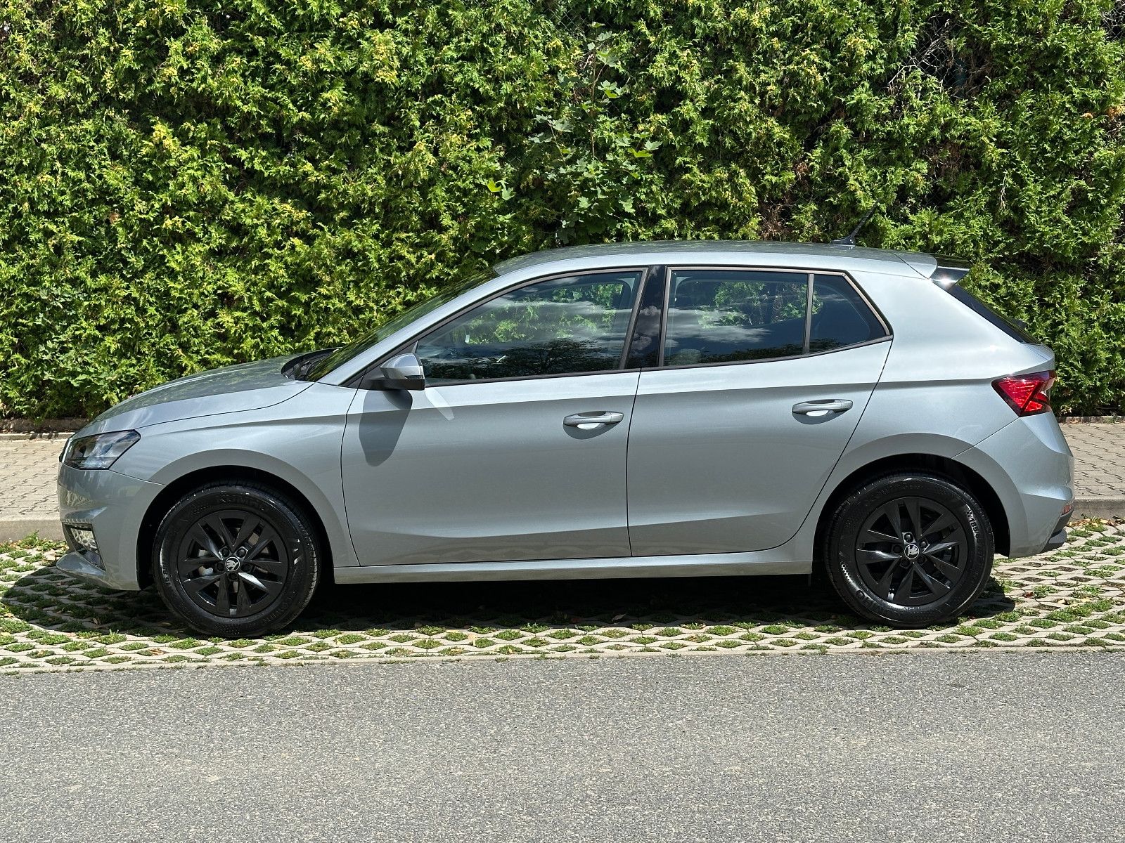 Skoda 95PS Classic Climatronic KAMERA+PDC V/H LM15" imagem 3