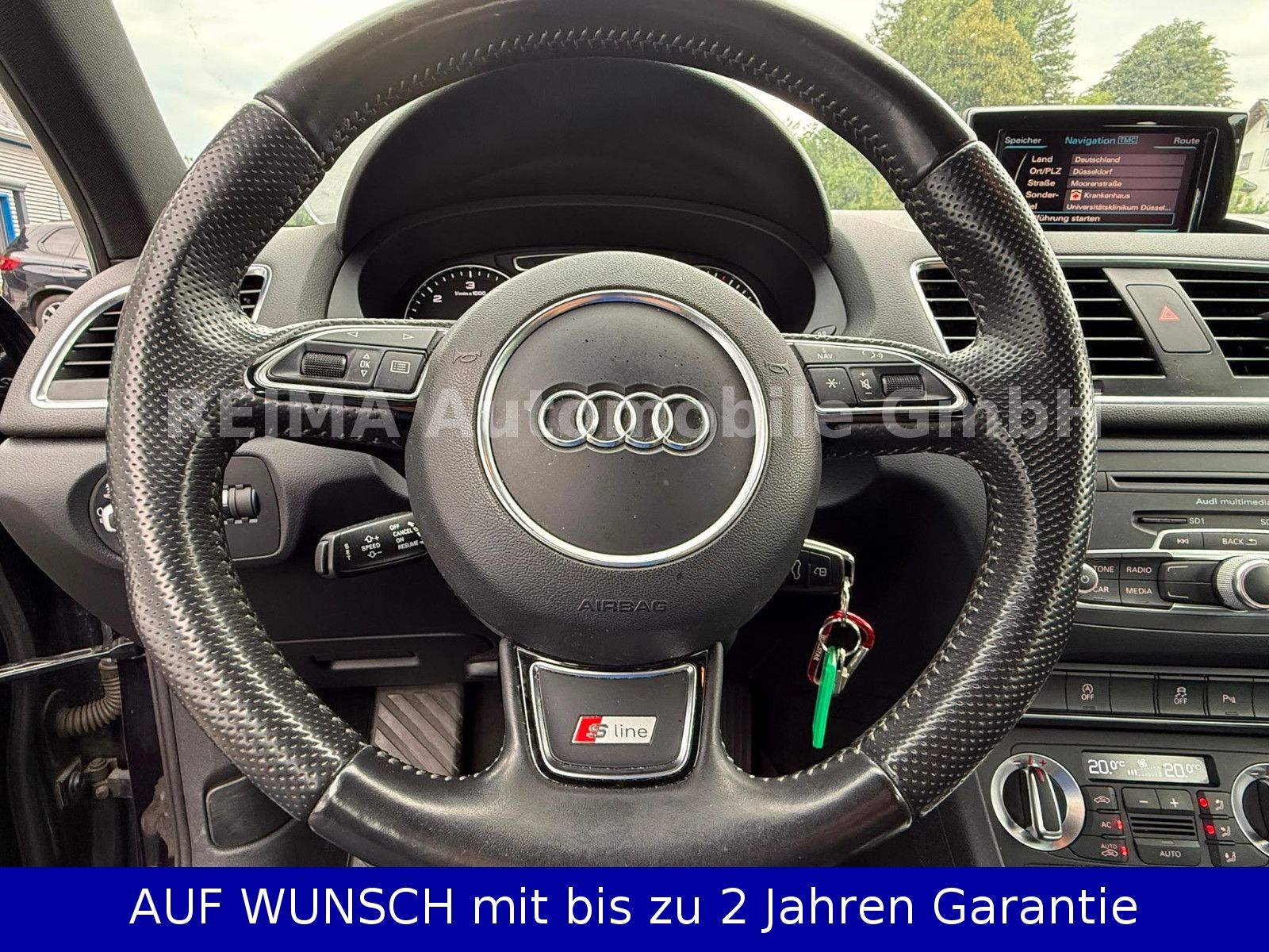 Fahrzeugabbildung Audi Q3 2.0 TDI quattro, S-Line, Navi