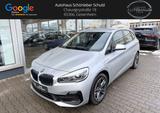 BMW 225 Active Tourer xe Sport Line 1. HAND*WENIG KM - silberne BMW 225
