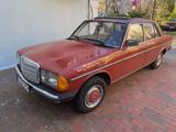 Mercedes-Benz W123  240D - Mercedes-Benz 240: D