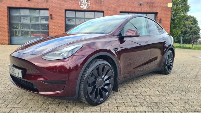 Tesla Model Y SR  2WD 19 BYD AKKU ab 3,99% Zinsen