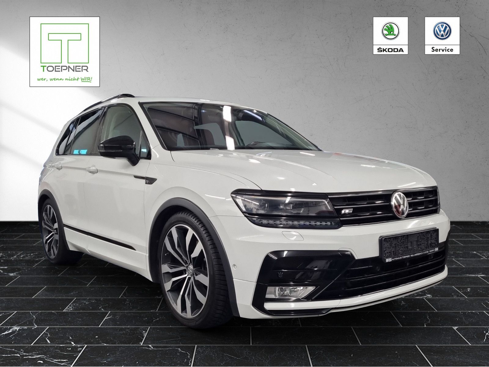 Fahrzeugabbildung Volkswagen Tiguan Highline 4Motion 2,0 TDI DSG R-Line Pano