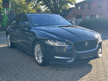 Jaguar XF - 3