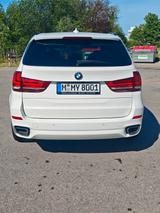 BMW X5 xDrive30d - M Paket Voll LED Panorama - BMW X5 von privat