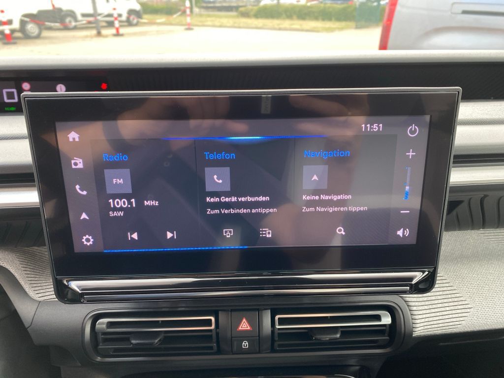 Fahrzeugabbildung Citroën e-C3 MAX *11 kW Lader*Cam*LED*17 Zoll*Navi*