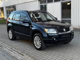 Suzuki Grand Vitara 2,0 4x4WD Automatik - Suzuki Grand Vitara: Auto