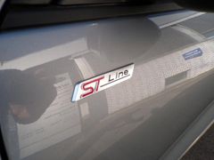 Fahrzeugabbildung Ford Kuga ST Line FHEV Automatik Winterpaket  / FGS 5